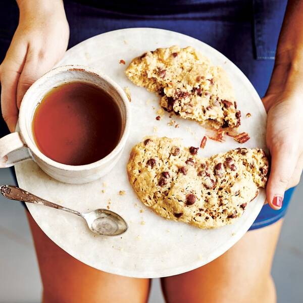 2-Minute Chocolate Chip and Pecan Cookie
