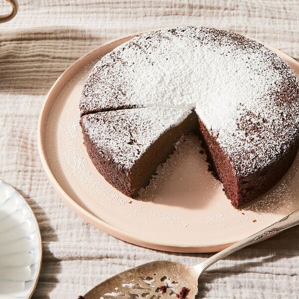 Fudgy Chocolate Stout Cake