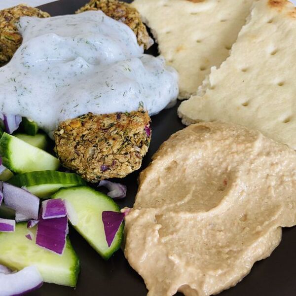 baked falafel (vegan meal prep)