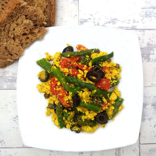 Asparagus Tofu Scramble [vegan]