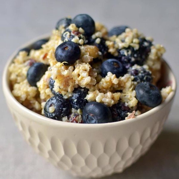 Recipe: Breakfast Grain Salad with Blueberries, Hazelnuts & Lemon