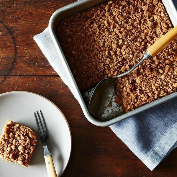 Vegan Peach Crumble Coffee Cake