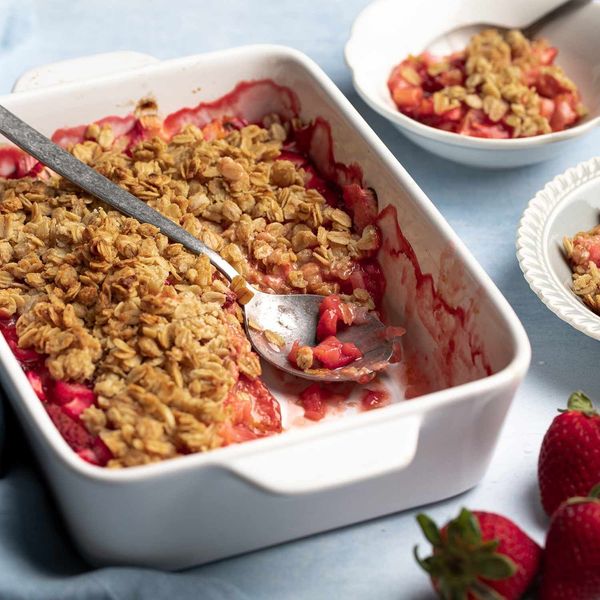 Low-Sugar Strawberry Rhubarb Crisp