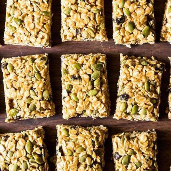 Five Minute, No-Bake Vegan Granola Bars