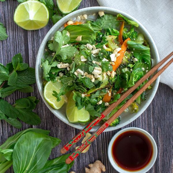 VIETNAMESE RICE NOODLE SOUP (VEGAN PHO)