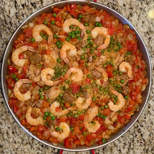 Spanish Paella (vegan or seafood/meat based)