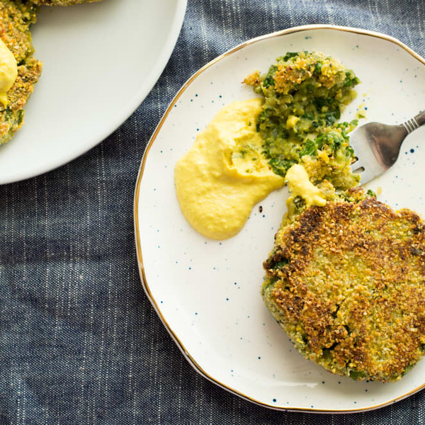 Recipe: Vegan Avocado Fritters with Cashew Hollandaise