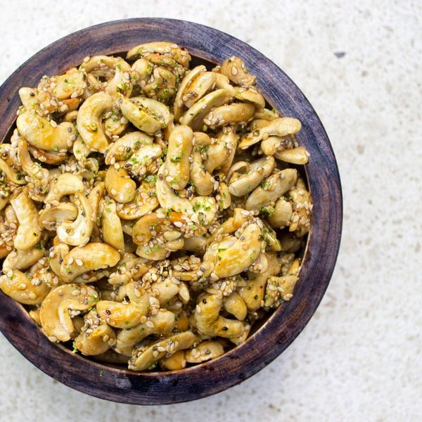 Asian-Style Roasted Cashews
