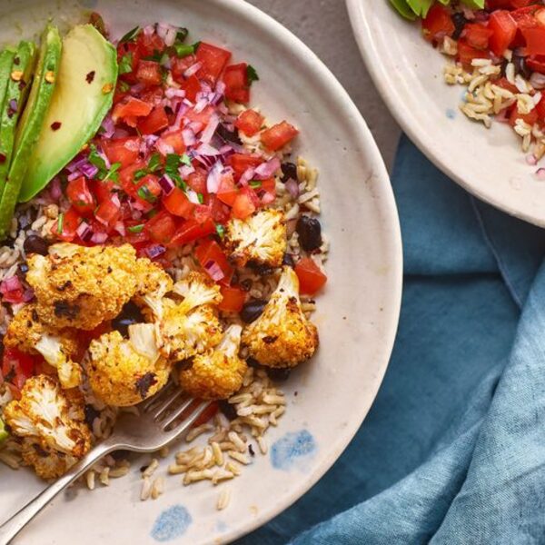 Cauliflower burrito bowls