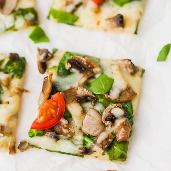 Easy Spinach and Mushroom Cauliflower Pizza