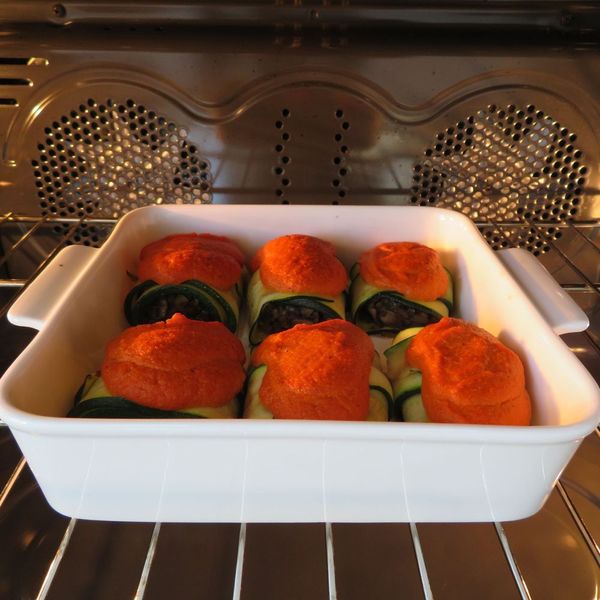 Zucchini Cannelloni with Cashew sauce