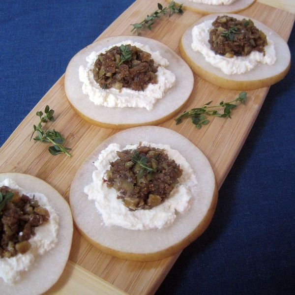 Fig-Walnut Tapenade with Ricotta and Asian Pears