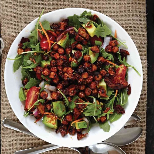 Smokehouse Chickpeas ‘N’ Greens Salad From ‘Salad Samurai’