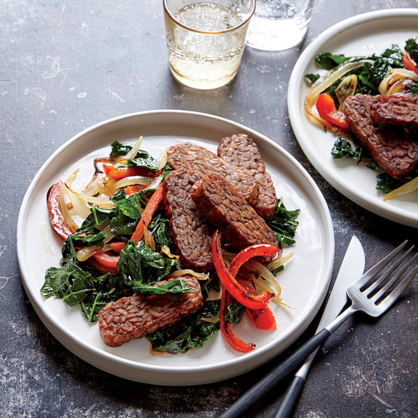 Tempeh with Charred Peppers and Kale