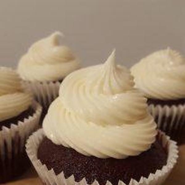 Vegan Red Velvet Cupcakes