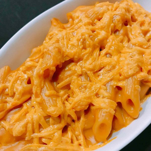 Vegan Pumpkin Macaroni and Cheese