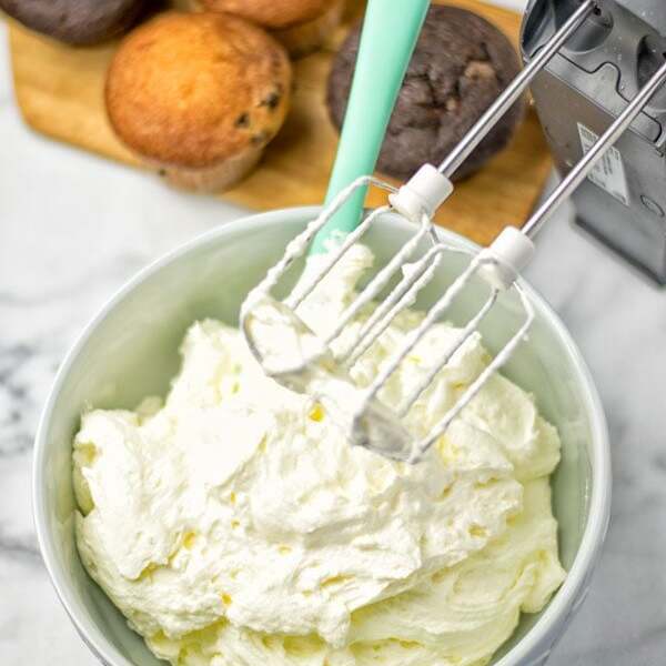 Vegan Cream Cheese Cupcake Frosting