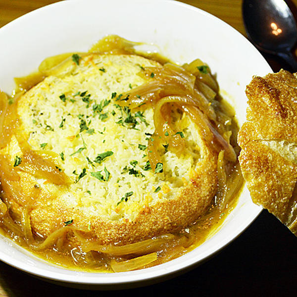 Carmelized Onion and Shallot Soup {Vegan}
