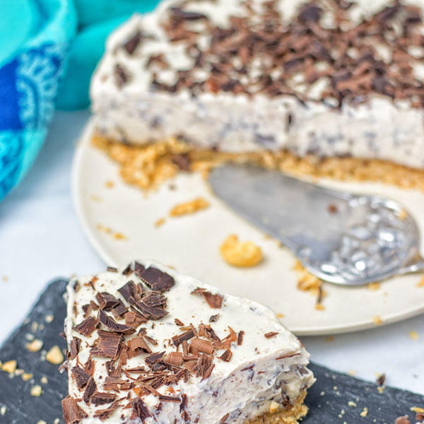 Stracciatella Cream Pie (vegan, gf, no bak