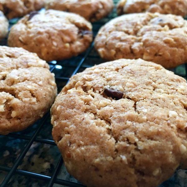 The Ultimate Vegan Chocolate Chip Cookies