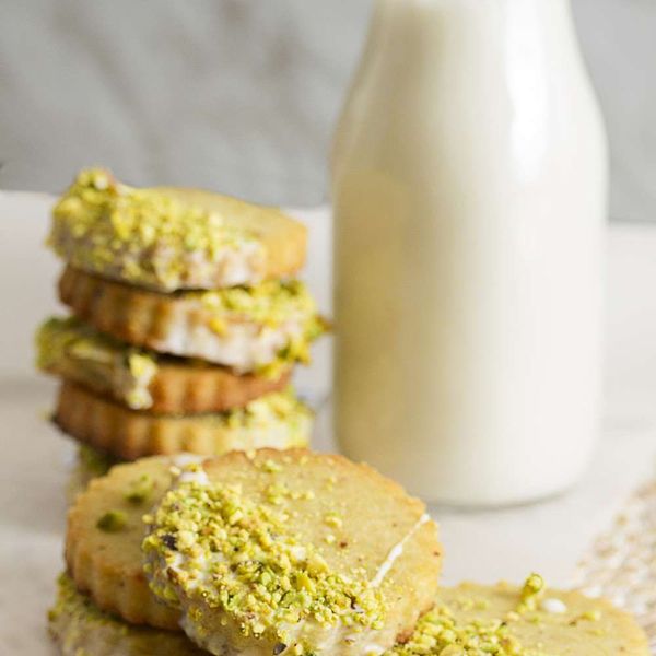 Vegan Pistachio Shortbread Cookies
