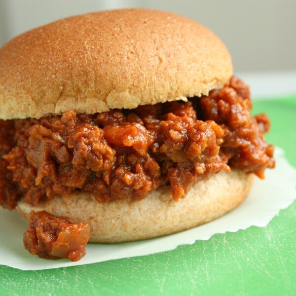 Healthy Slow Cooker Sloppy Joes {Vegan}