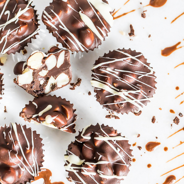 VEGAN MACADAMIA CHERRY CLUSTERS