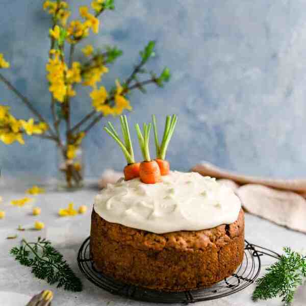 Easy Vegan Carrot Cake