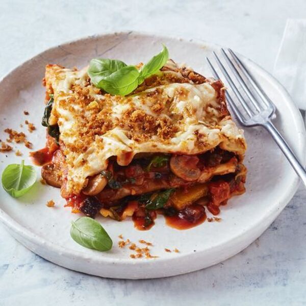 Vegan lasagne with cauliflower bechamel