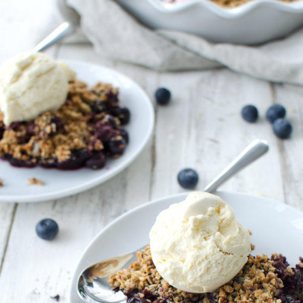 Vegan Blueberry Almond Crisp
