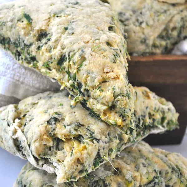 Vegan Cheesy Spinach and Artichoke Scones