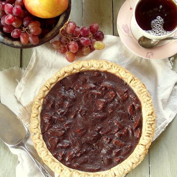Vegan Chocolate Pecan Pie