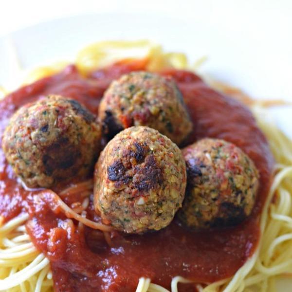 Spaghetti and Vegan Meatballs
