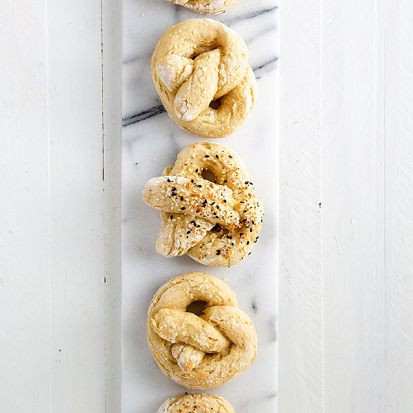 Easy Vegan Soft Pretzels