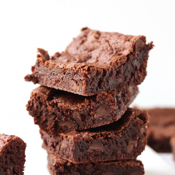 Fudgy Vegan Chocolate Chip Brownies