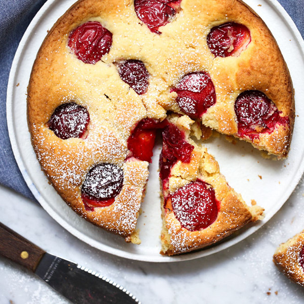 Easy Vegan Plum Cake – Natvia – 100% Natural Sweetener