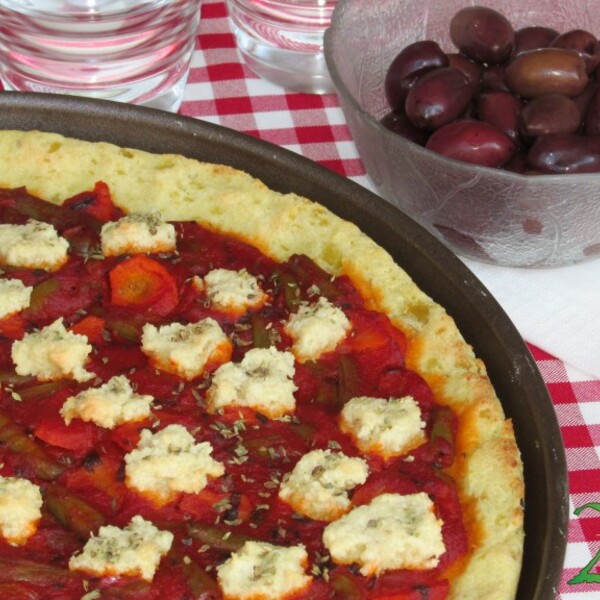 Green Beans and Vegan Feta Pizza