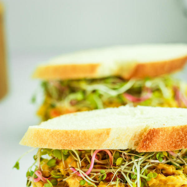 Vegan Chickpea Salad Sandwiches + Picnic T
