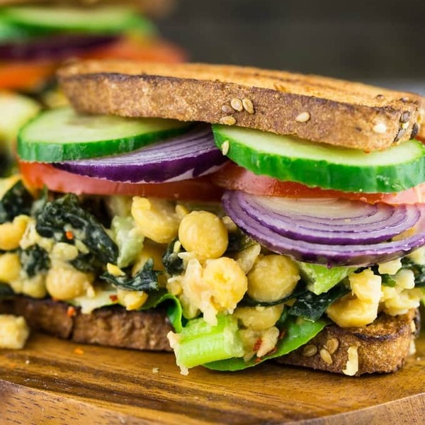 Vegan Tuna Sandwich with Chickpeas