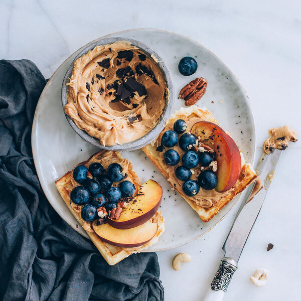 Vegan Chocolate Chip Cheesecake Dip