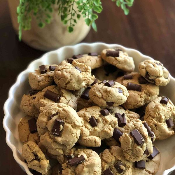 Dairy-Free, Gluten-Free Chocolate Chip Cookies