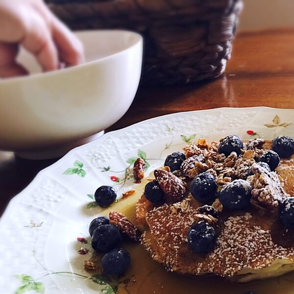 Vegan Pancakes With Blueberries and Granola