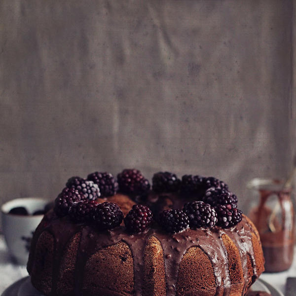 Walnut Bundt Cake with Vegan Chocolate Sau