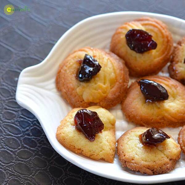 Cookies with Pitted Organic Cherries Recipe – Healthy Selfie By Christine Bou Sleiman, Top Los Angeles Nutritionist, Weight Loss Dietitian, Online Consultation